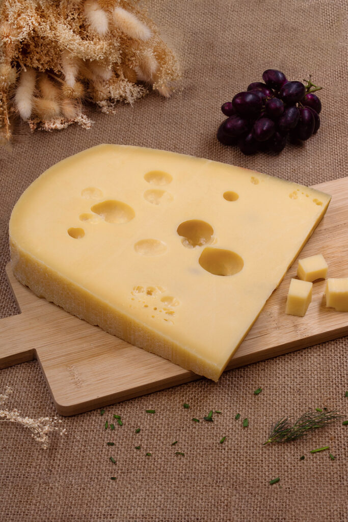 Raw milk Emmental