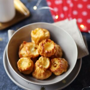 Cannelés with munster and endives – By Chef Nini