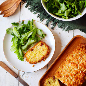 Crumbcake aux tomates confites et Comté