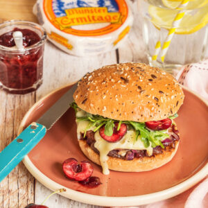 Hamburgers au munster et aux cerises