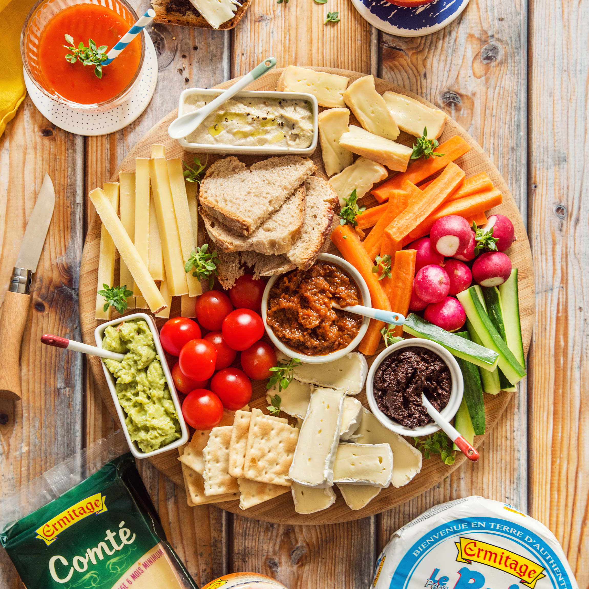 Plateau apéritif aux fromages Ermitage et ses dips